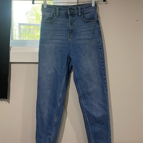Fashion Nova Mom Jeans - Picture 4 of 5